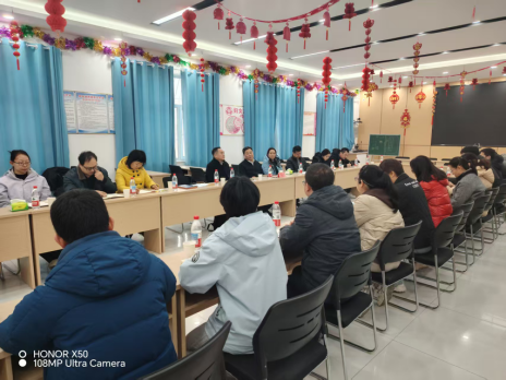 自治区审计厅党组看望慰问厅机关驻村工作队