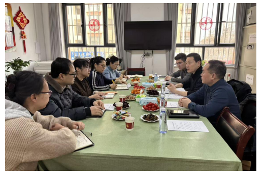 自治区审计厅驻村办深入开展驻村工作专题调研